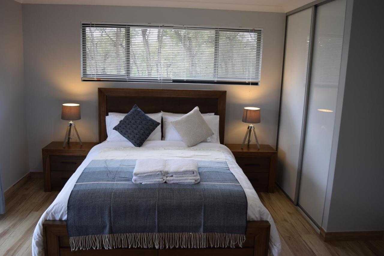Eagle Bay House Bed & Breakfast Дънсбъро Екстериор снимка