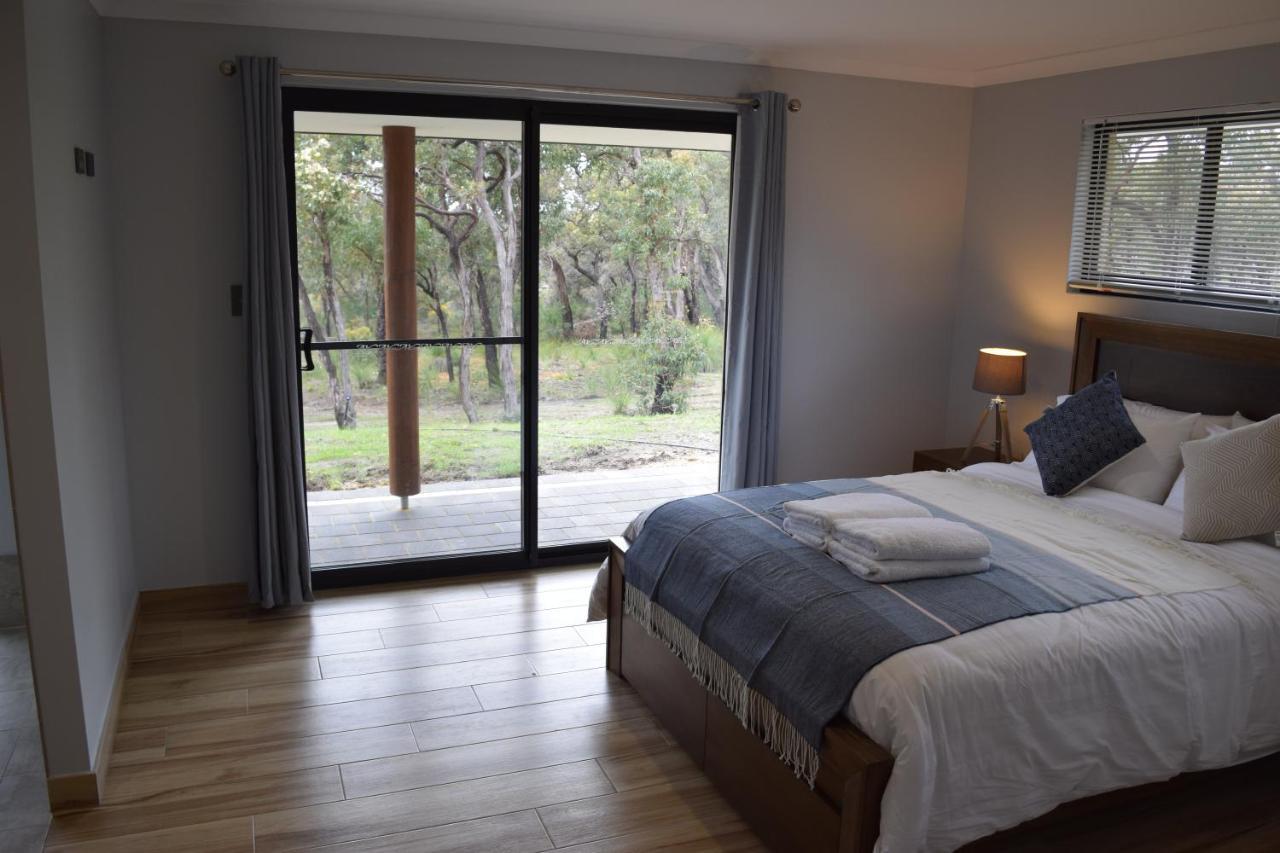 Eagle Bay House Bed & Breakfast Дънсбъро Екстериор снимка