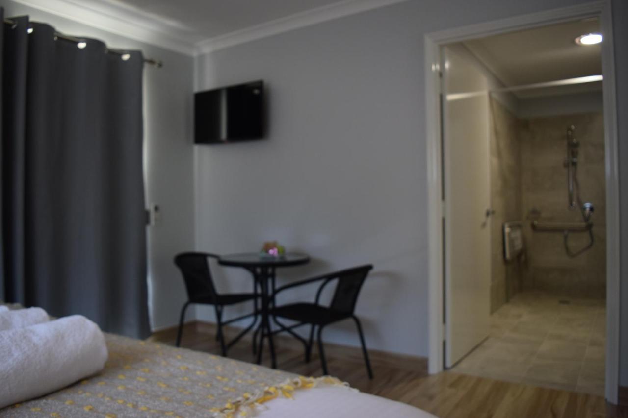 Eagle Bay House Bed & Breakfast Дънсбъро Екстериор снимка