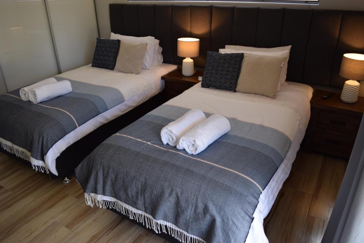 Eagle Bay House Bed & Breakfast Дънсбъро Екстериор снимка