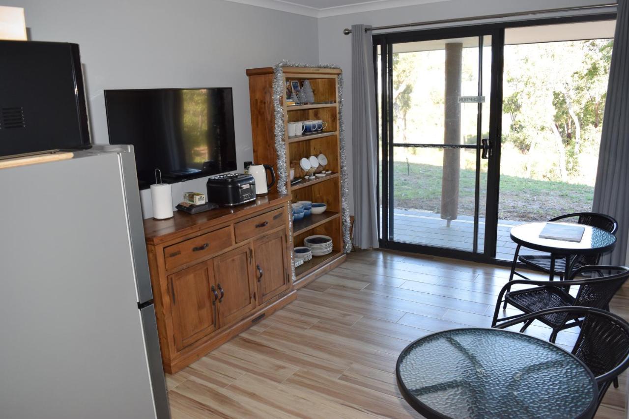Eagle Bay House Bed & Breakfast Дънсбъро Екстериор снимка